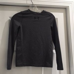 Boys Under Armour top